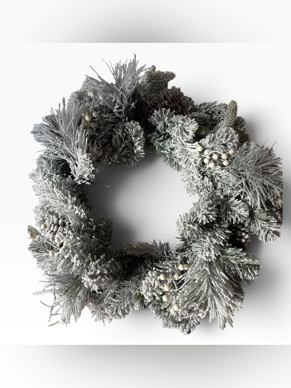 21 In Flocked Christmas Wreath Pinecones White Berries